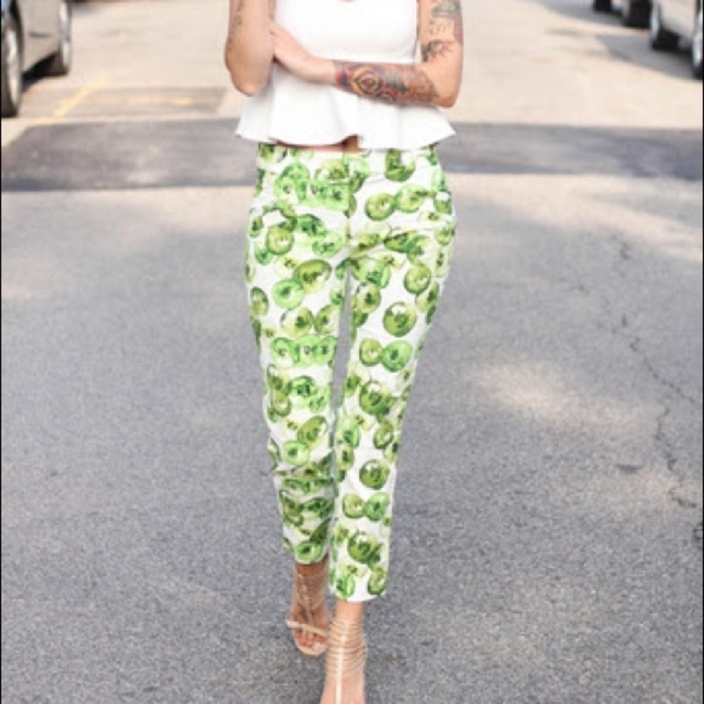 Zara Kiwi Fruit Cropped Pants Medium